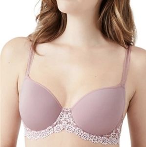 Wacoal lace-detail bra